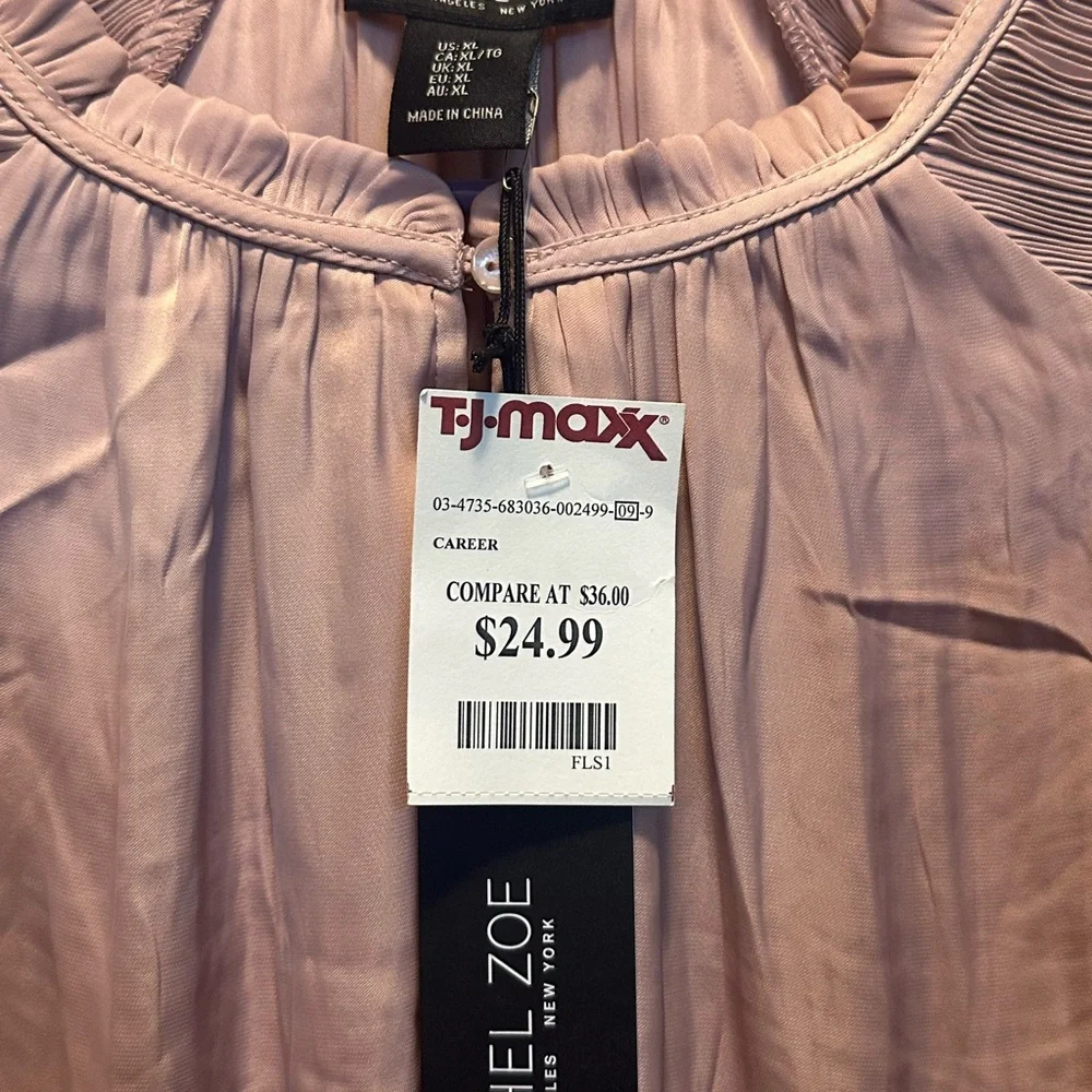 NWT Dusty Pink Top - Picture 7 of 7